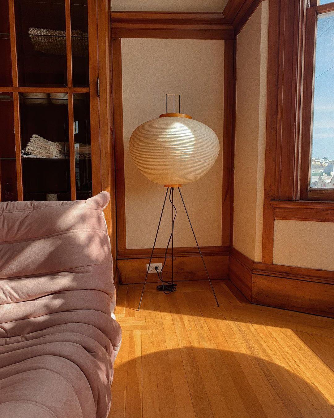 Vloerlamp Japandi Stijl met Rijstpapieren Kap en Driepoot Statief