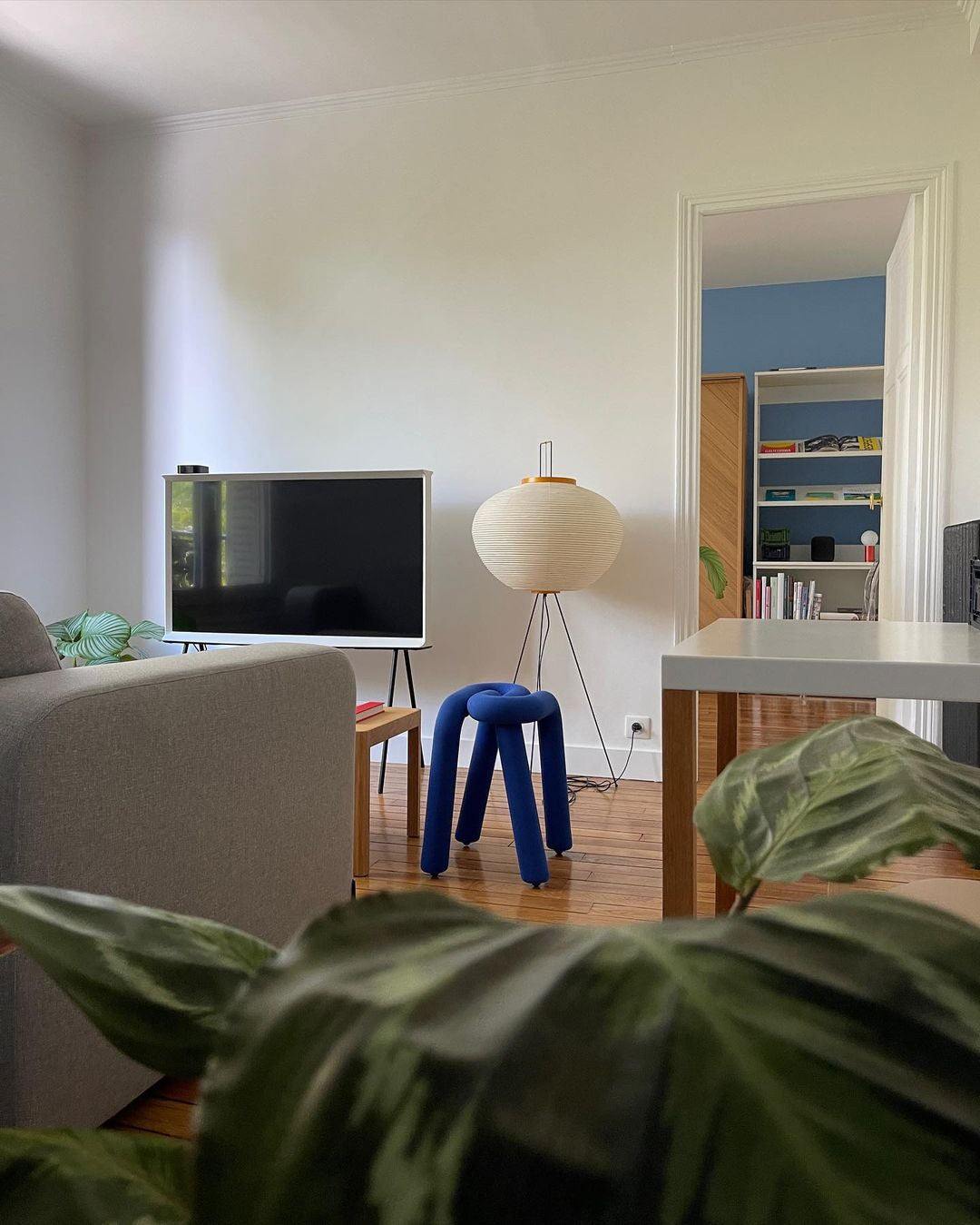 Vloerlamp Japandi Stijl met Rijstpapieren Kap en Driepoot Statief