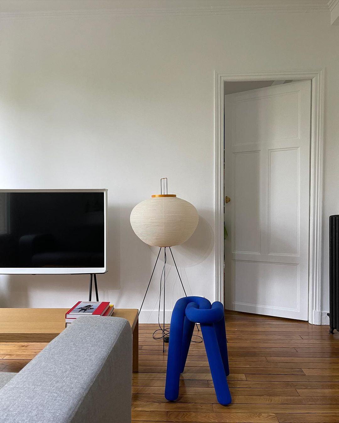 Vloerlamp Japandi Stijl met Rijstpapieren Kap en Driepoot Statief