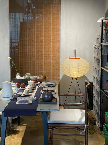 Vloerlamp Japandi Stijl met Rijstpapieren Kap en Driepoot Statief