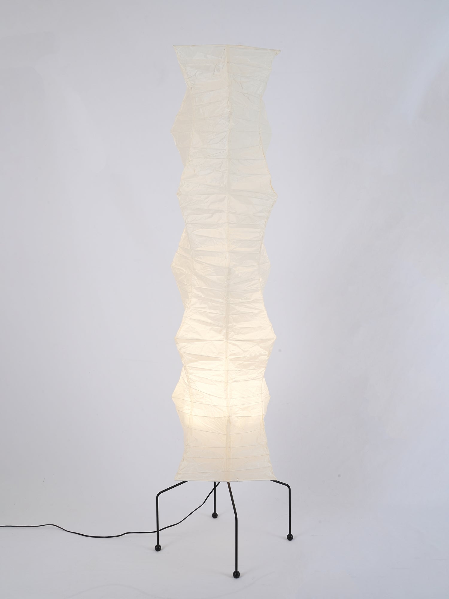 Vloerlamp Japandi Stijl met Rijstpapieren Kap en Driepoot Statief
