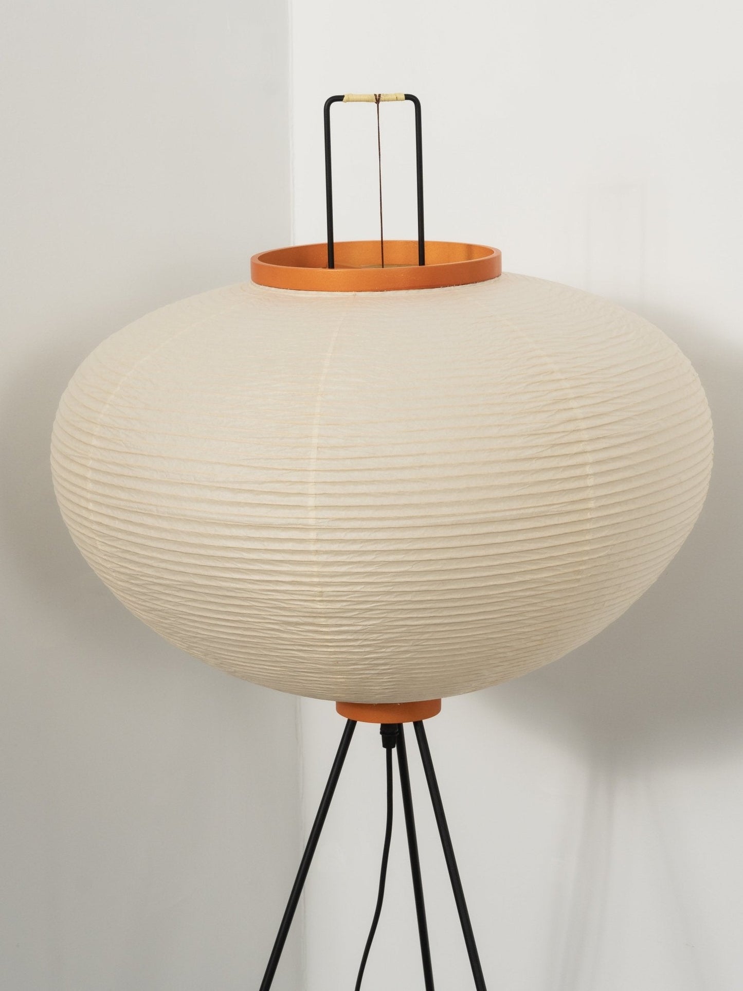Vloerlamp Japandi Stijl met Rijstpapieren Kap en Driepoot Statief