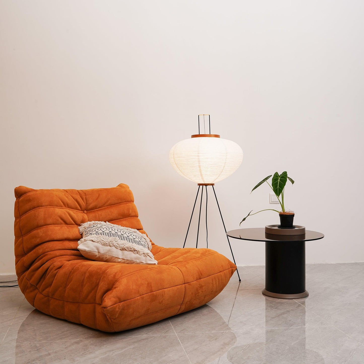 Vloerlamp Japandi Stijl met Rijstpapieren Kap en Driepoot Statief