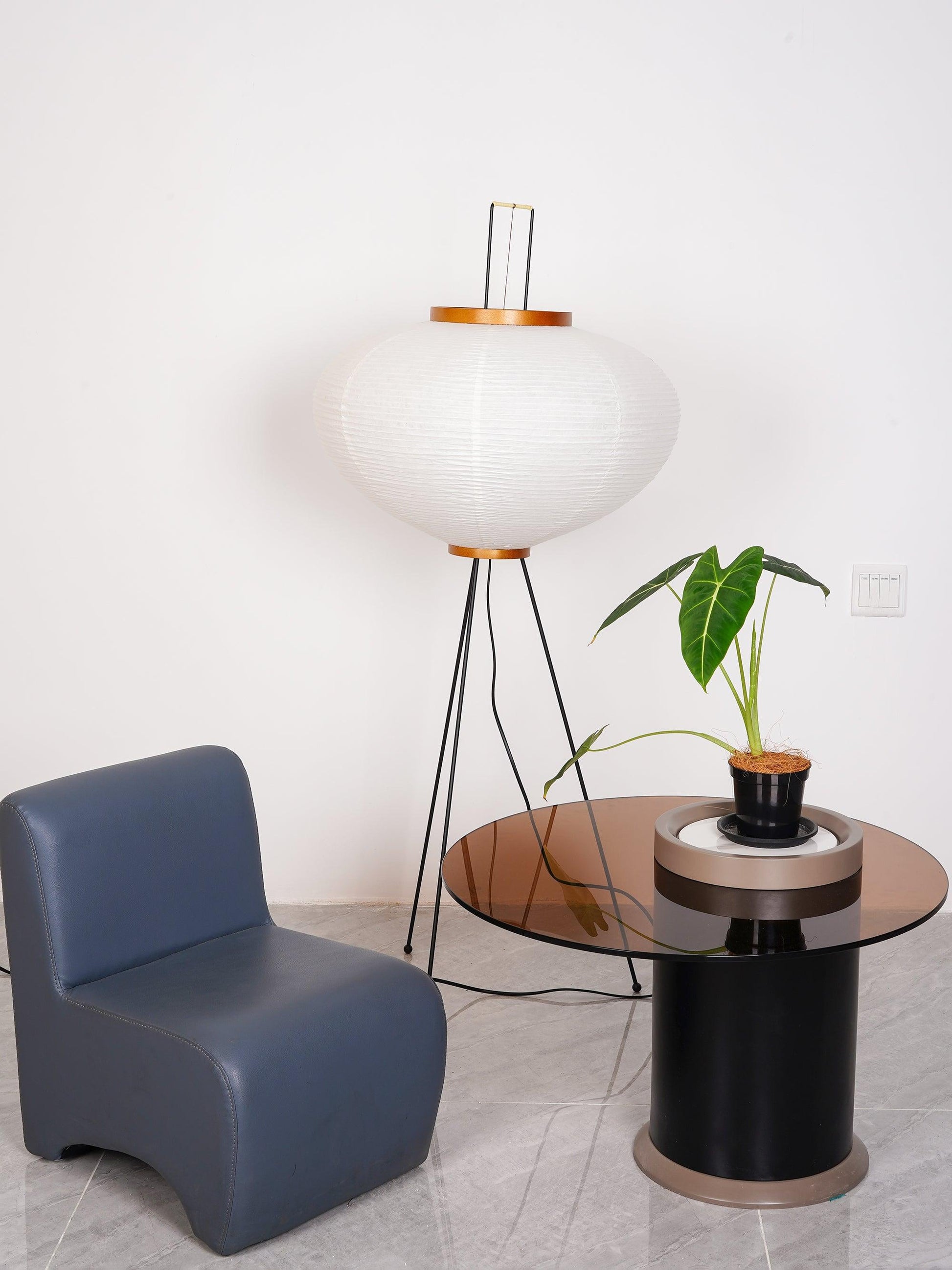Vloerlamp Japandi Stijl met Rijstpapieren Kap en Driepoot Statief