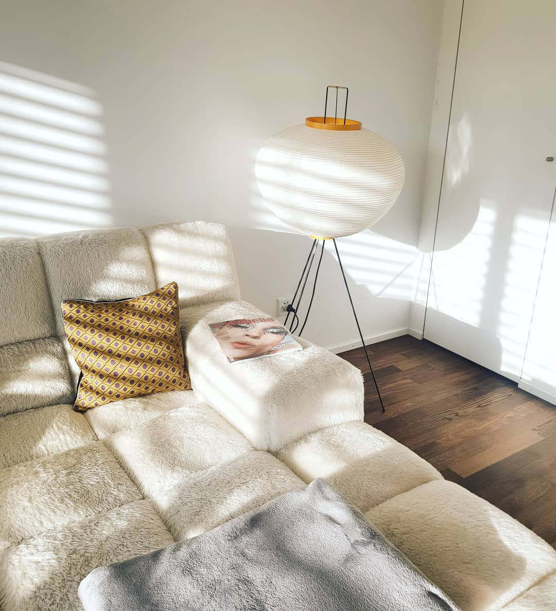 Vloerlamp Japandi Stijl met Rijstpapieren Kap en Driepoot Statief