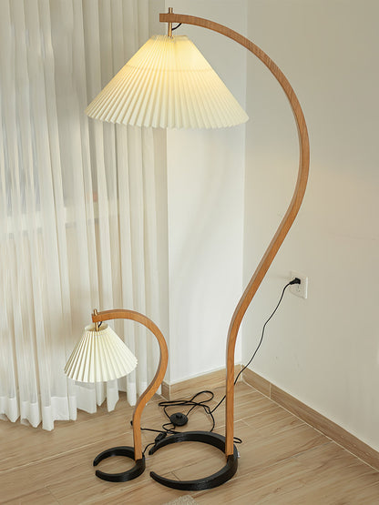 Vloerlamp Scandinavisch met Geplisseerde Kap en Boogvorm