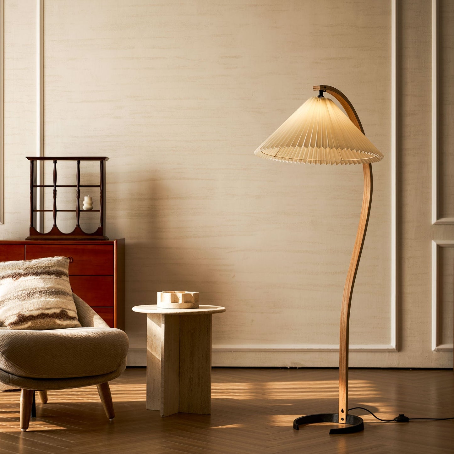 Vloerlamp Scandinavisch met Geplisseerde Kap en Boogvorm