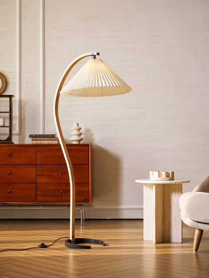 Vloerlamp Scandinavisch met Geplisseerde Kap en Boogvorm