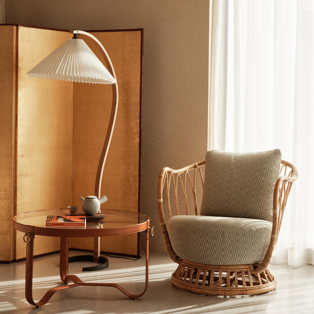 Vloerlamp Scandinavisch met Geplisseerde Kap en Boogvorm