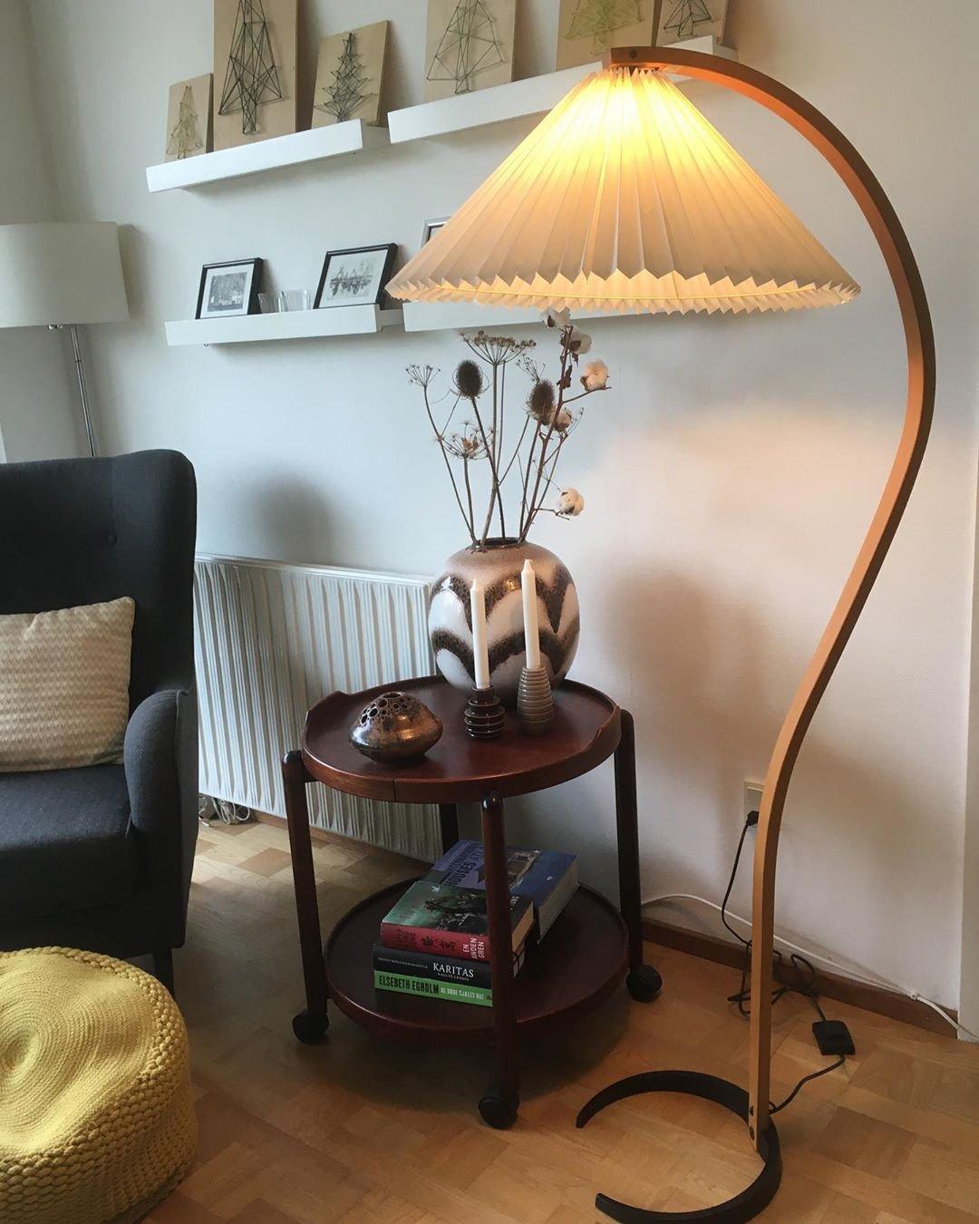 Vloerlamp Scandinavisch met Geplisseerde Kap en Boogvorm