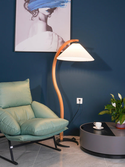 Vloerlamp Scandinavisch met Geplisseerde Kap en Boogvorm