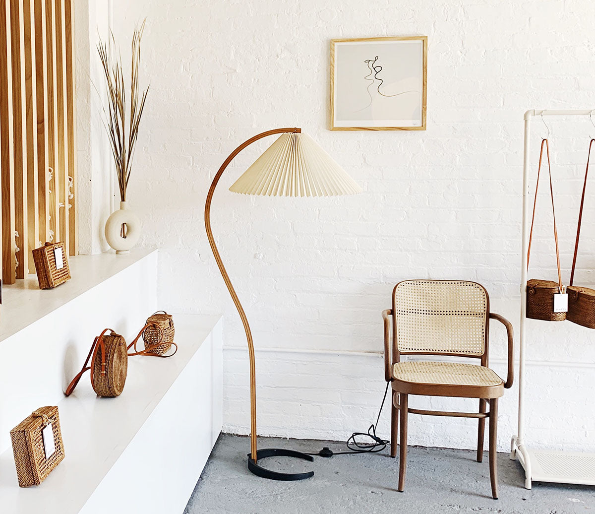 Vloerlamp Scandinavisch met Geplisseerde Kap en Boogvorm