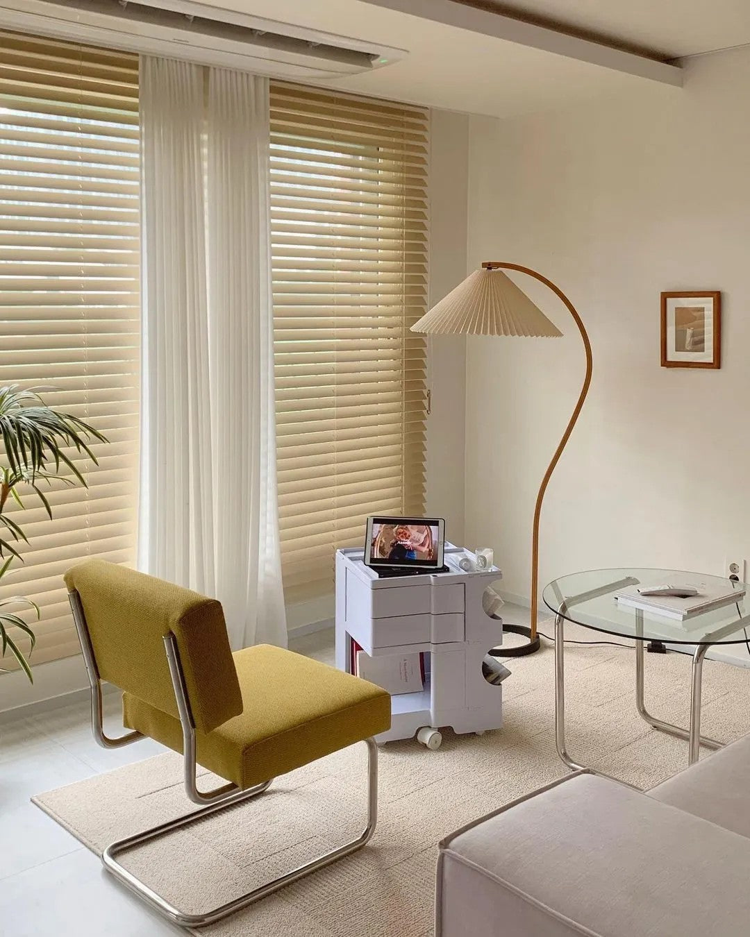 Vloerlamp Scandinavisch met Geplisseerde Kap en Boogvorm