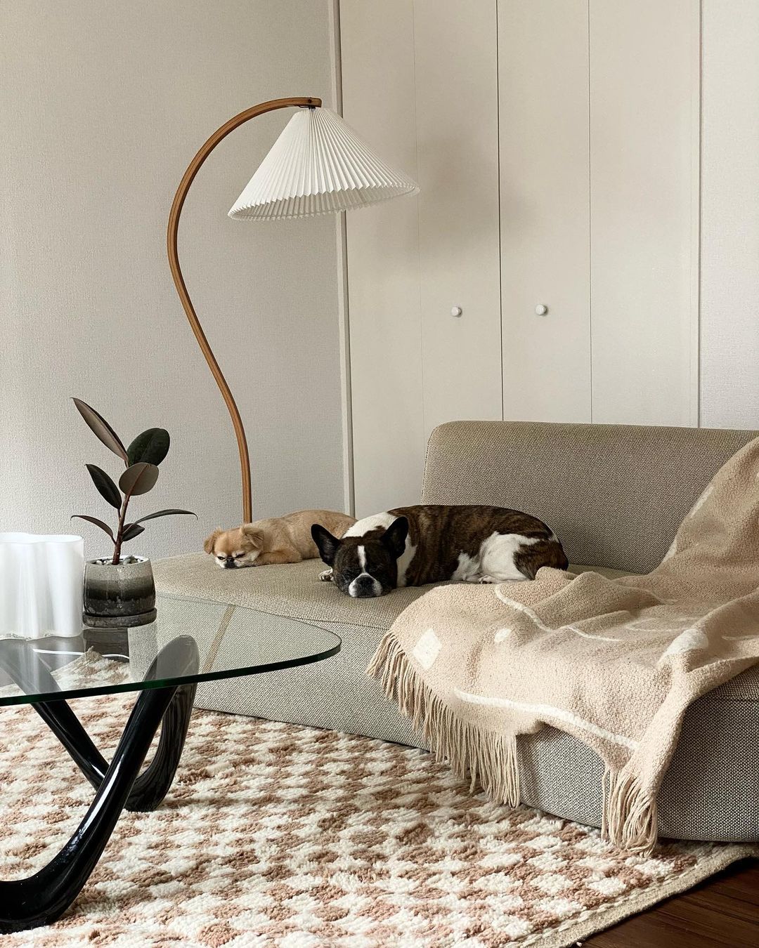 Vloerlamp Scandinavisch met Geplisseerde Kap en Boogvorm