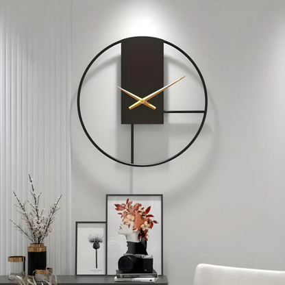 Wandklok Minimalistisch Scandinavisch Design met Open Ronde Lijst en Gouden Wijzers