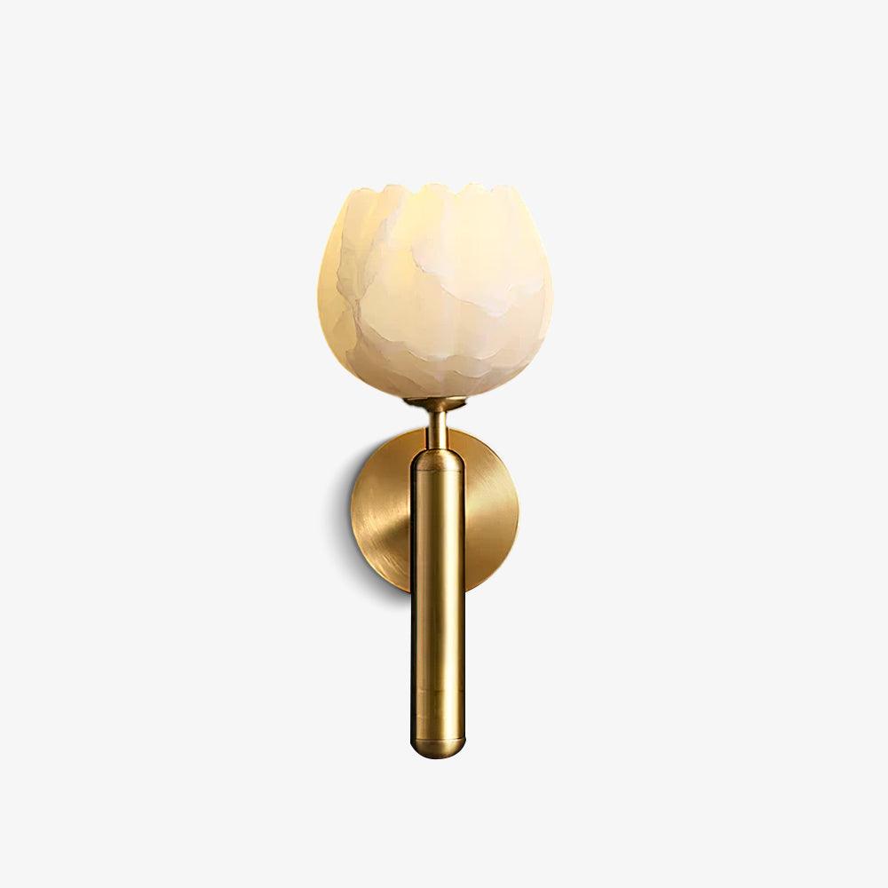 Wandlamp Art Deco met Bloemvormige Alabasten Kap en Messing Arm