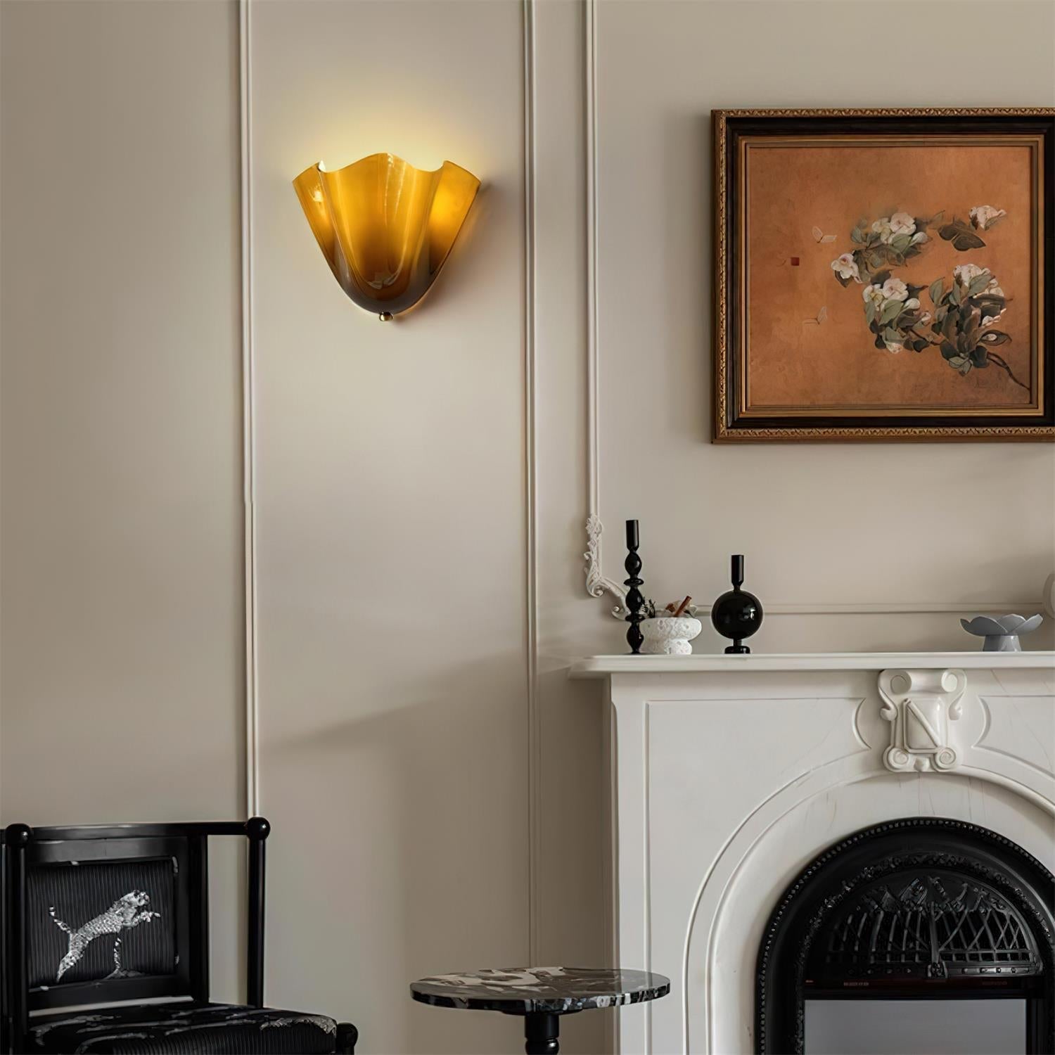 Wandlamp Art Deco met Geblazen Glas en Organische Bloemenvorm