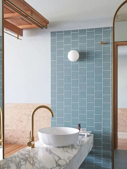 Wandlamp Bol LED met Mat Glazen Kap voor Badkamer en Gang