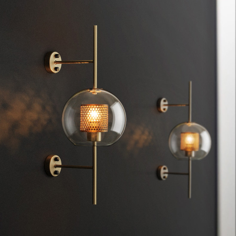 Wandlamp Industrieel met Glazen Kap en Metalen Mesh Binnenkap