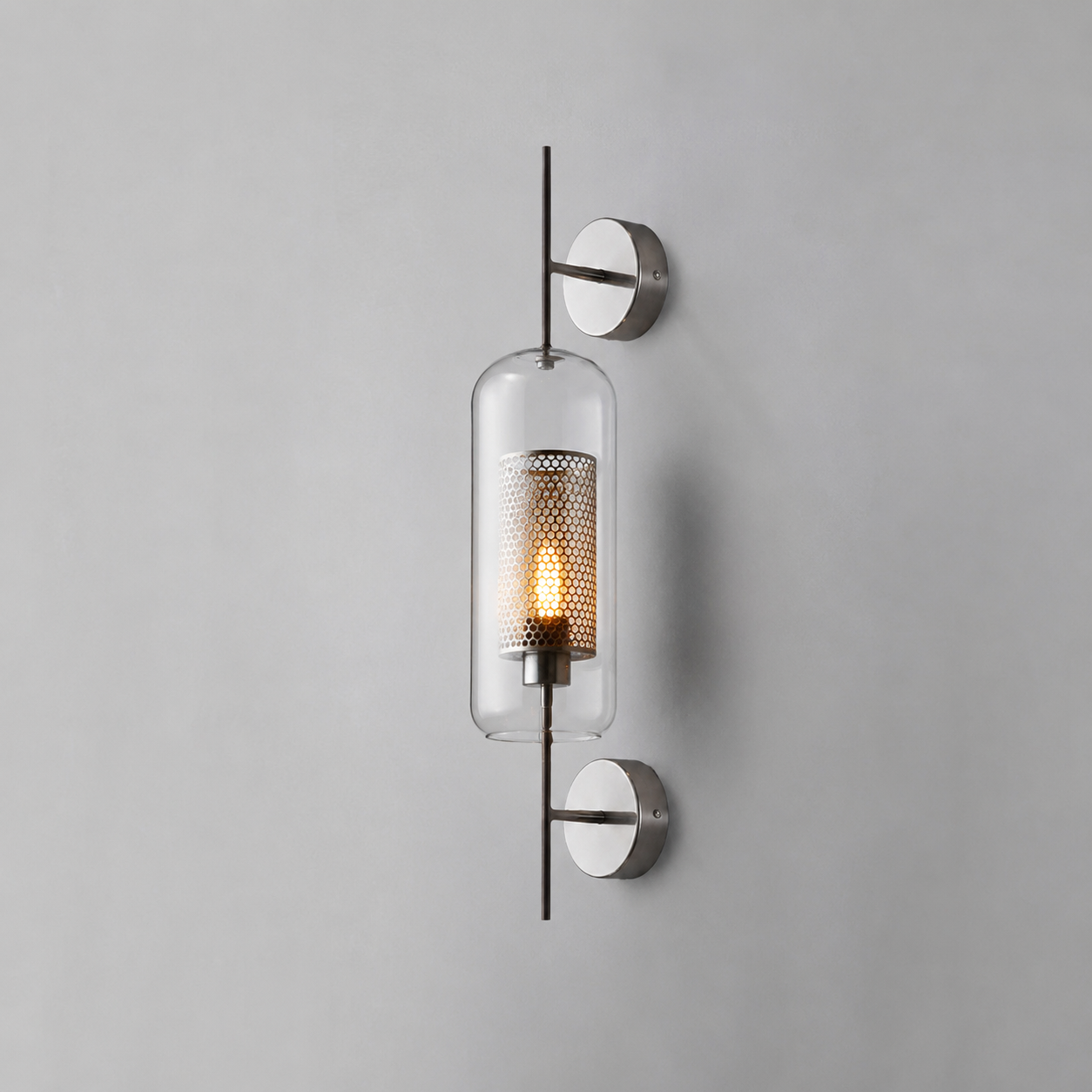 Wandlamp Industrieel met Glazen Kap en Metalen Mesh Binnenkap