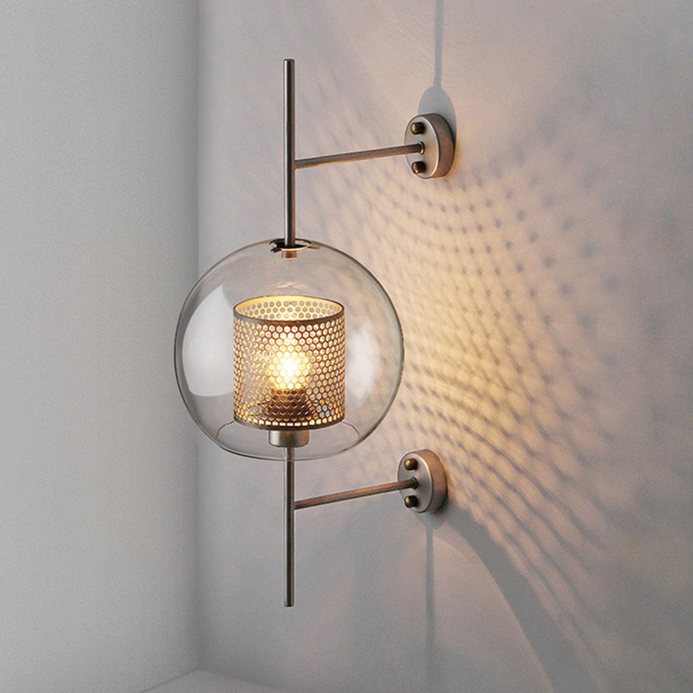Wandlamp Industrieel met Glazen Kap en Metalen Mesh Binnenkap