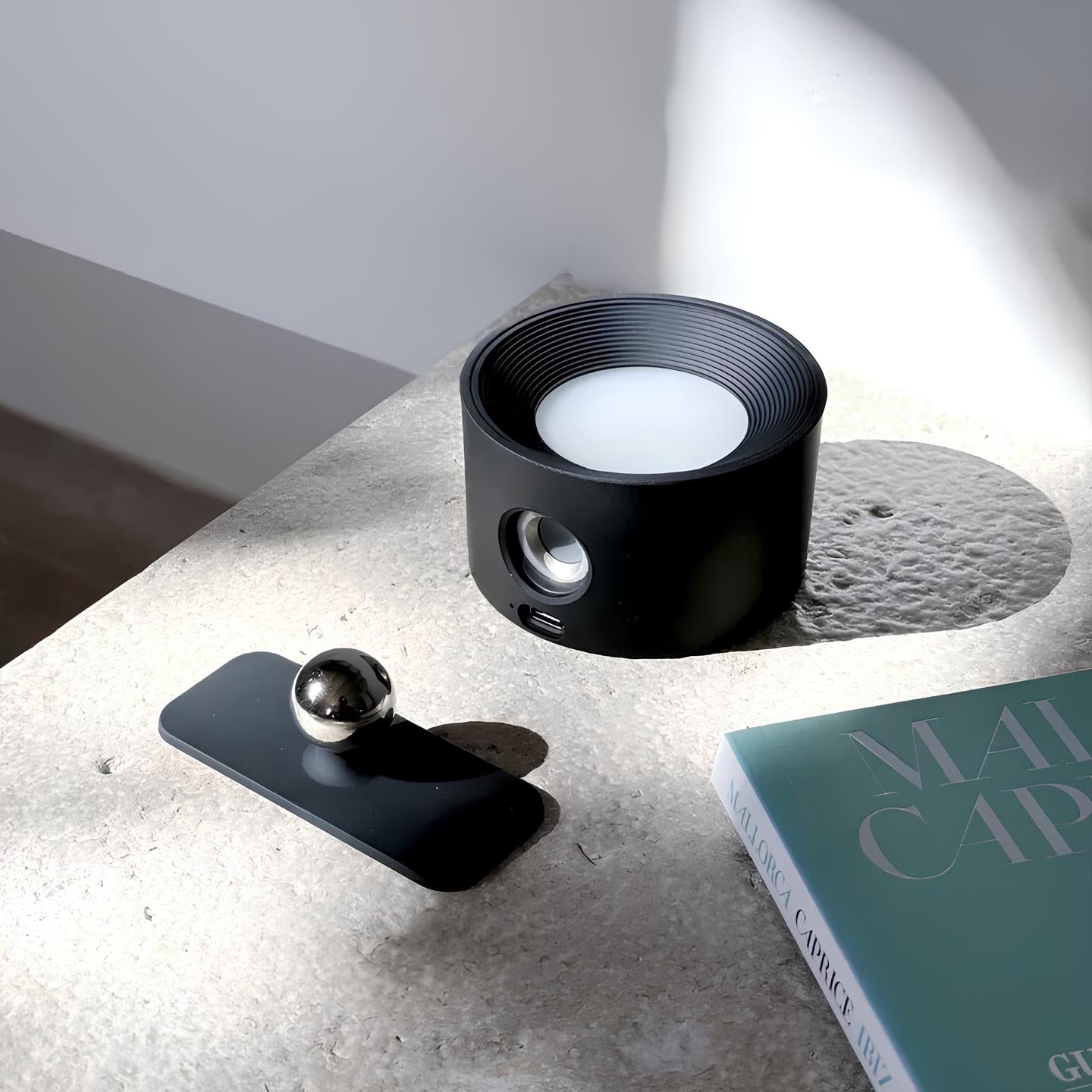 Wandlamp Minimalistisch Draadloos met 360° Draaibare Kop en USB Oplaadbaar