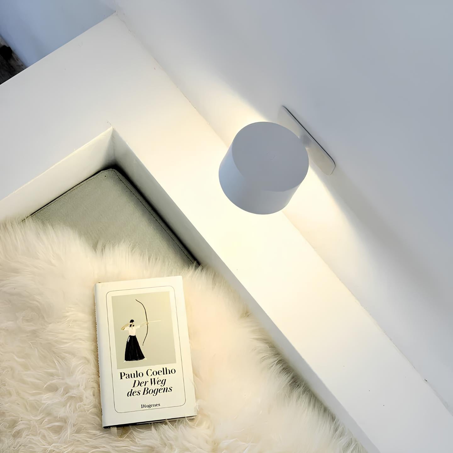 Wandlamp Minimalistisch Draadloos met 360° Draaibare Kop en USB Oplaadbaar
