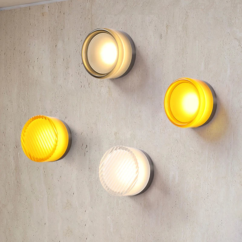 Wandlamp Minimalistisch met Glazen Kap en Geïntegreerde LED