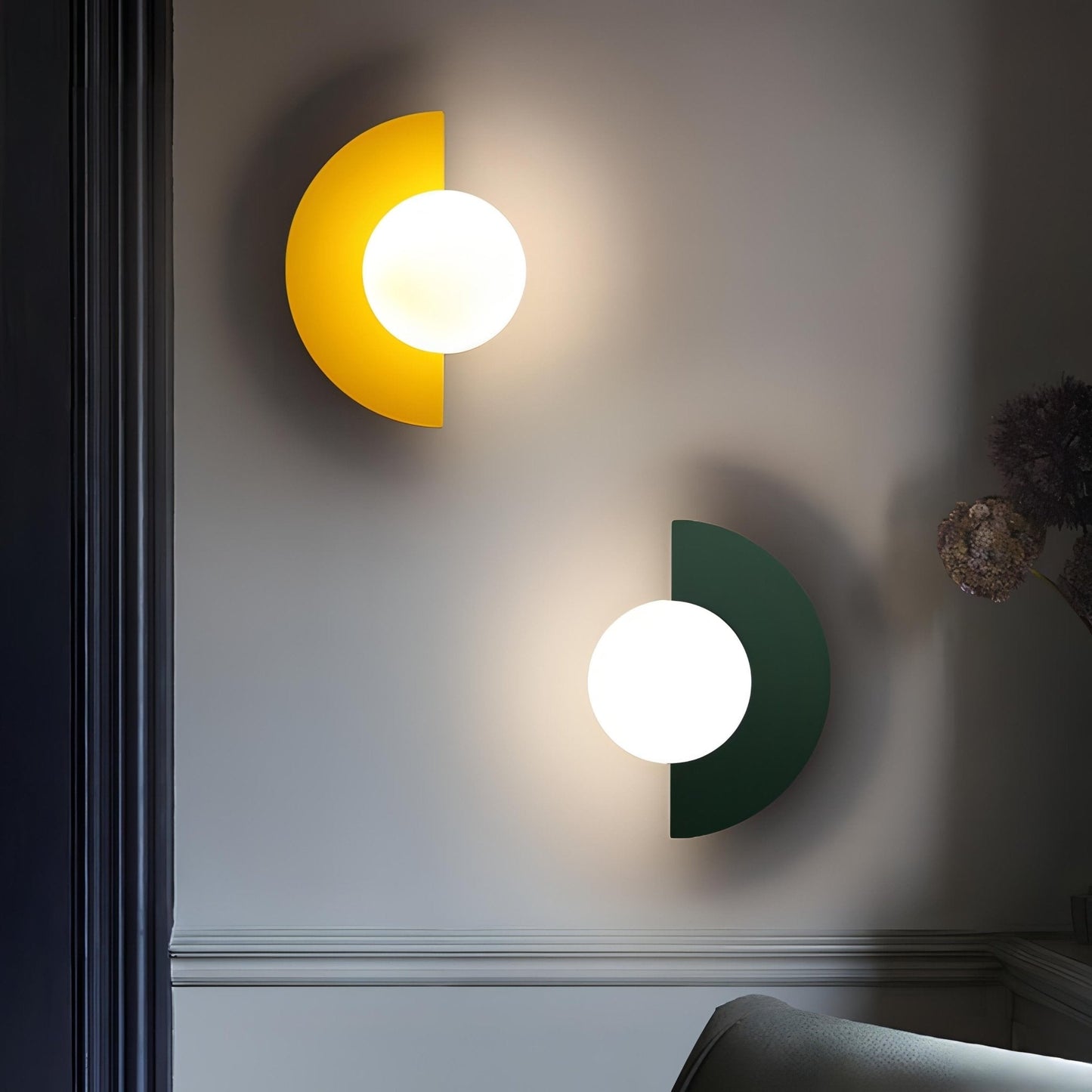 Wandlamp Minimalistisch met Halfrondes Ontwerp en Glazen Bol
