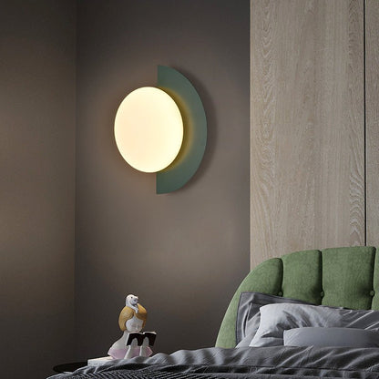 Wandlamp Minimalistisch met Halfrondes Ontwerp en Glazen Bol