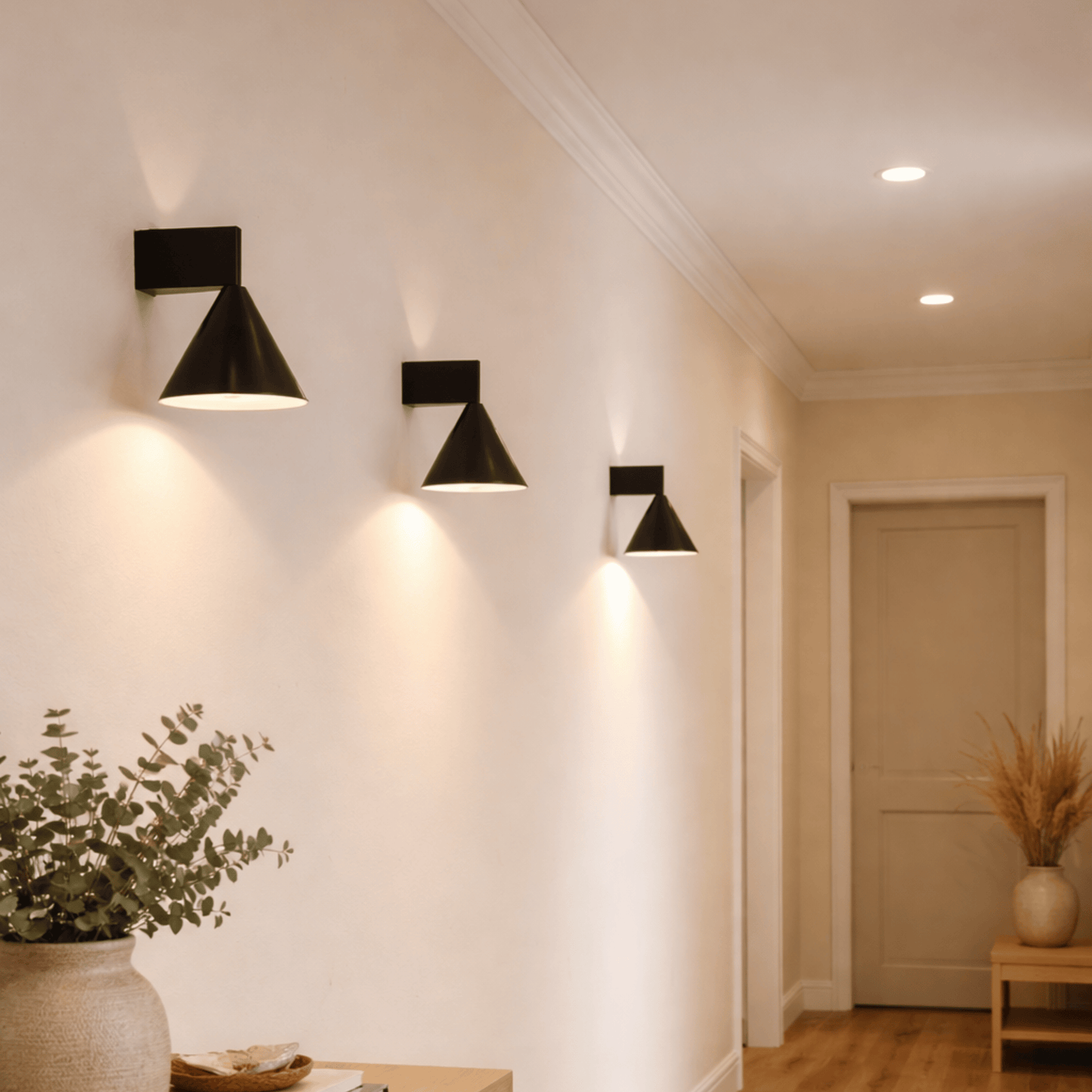 Wandlamp Minimalistisch met Kegelvorm en Up-Down Verlichting