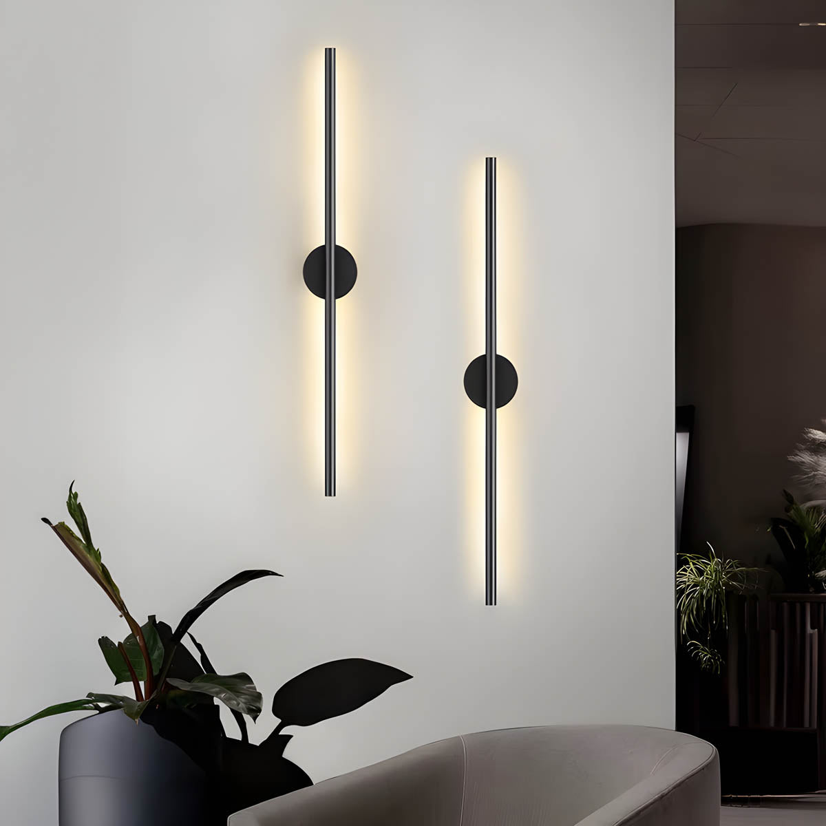 Wandlamp Minimalistisch met Lineaire LED Lichtbalk en Ronde Bevestiging