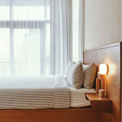 Wandlamp Minimalistisch met Rond Glazen Kap en Geïntegreerde LED
