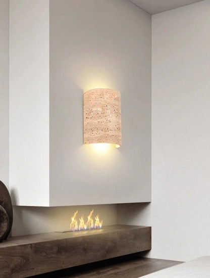 Wandlamp Minimalistisch met Travertine Kap en Up-Down Verlichting