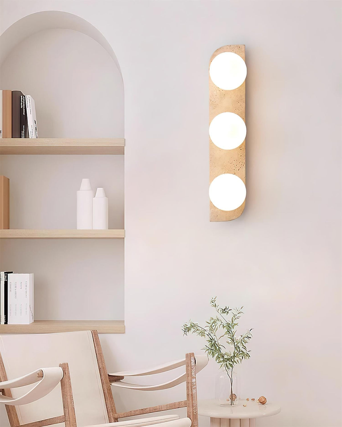 Wandlamp Modern Boho met Travertine Achterplaat en Glazen Bollen