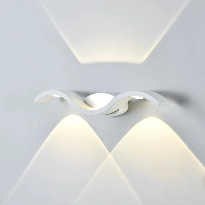 Wandlamp Modern LED met Golvend Design voor Binnen en Buiten