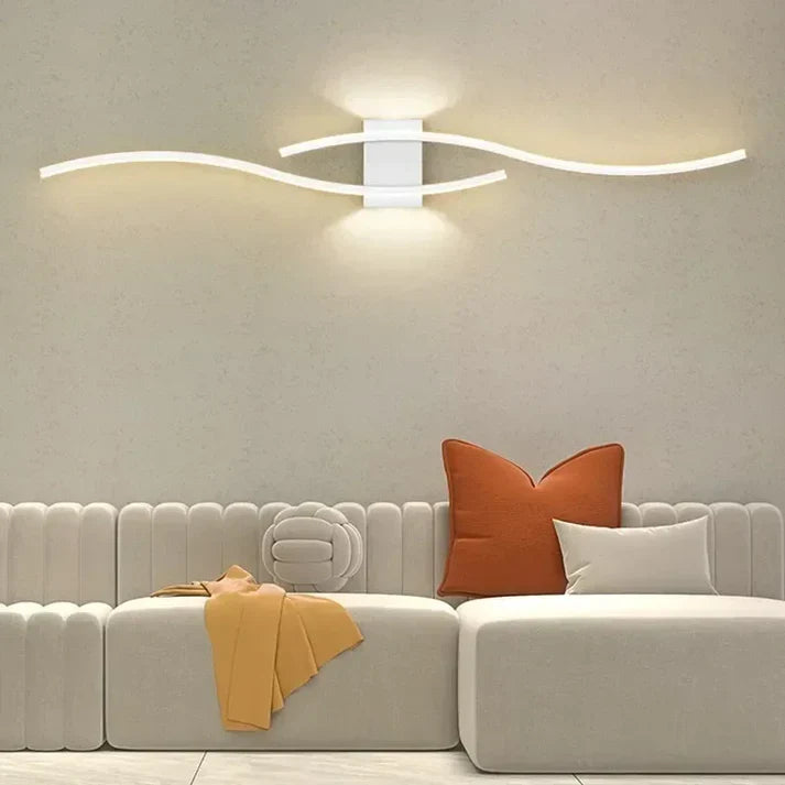 Wandlamp Modern met Golvend LED Design en Warm Licht