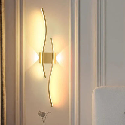 Wandlamp Modern met Golvend LED Design en Warm Licht