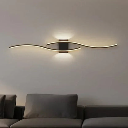 Wandlamp Modern met Golvend LED Design en Warm Licht