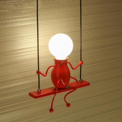 Wandlamp Modern met Schommelend Figuurtje en E27 Fitting