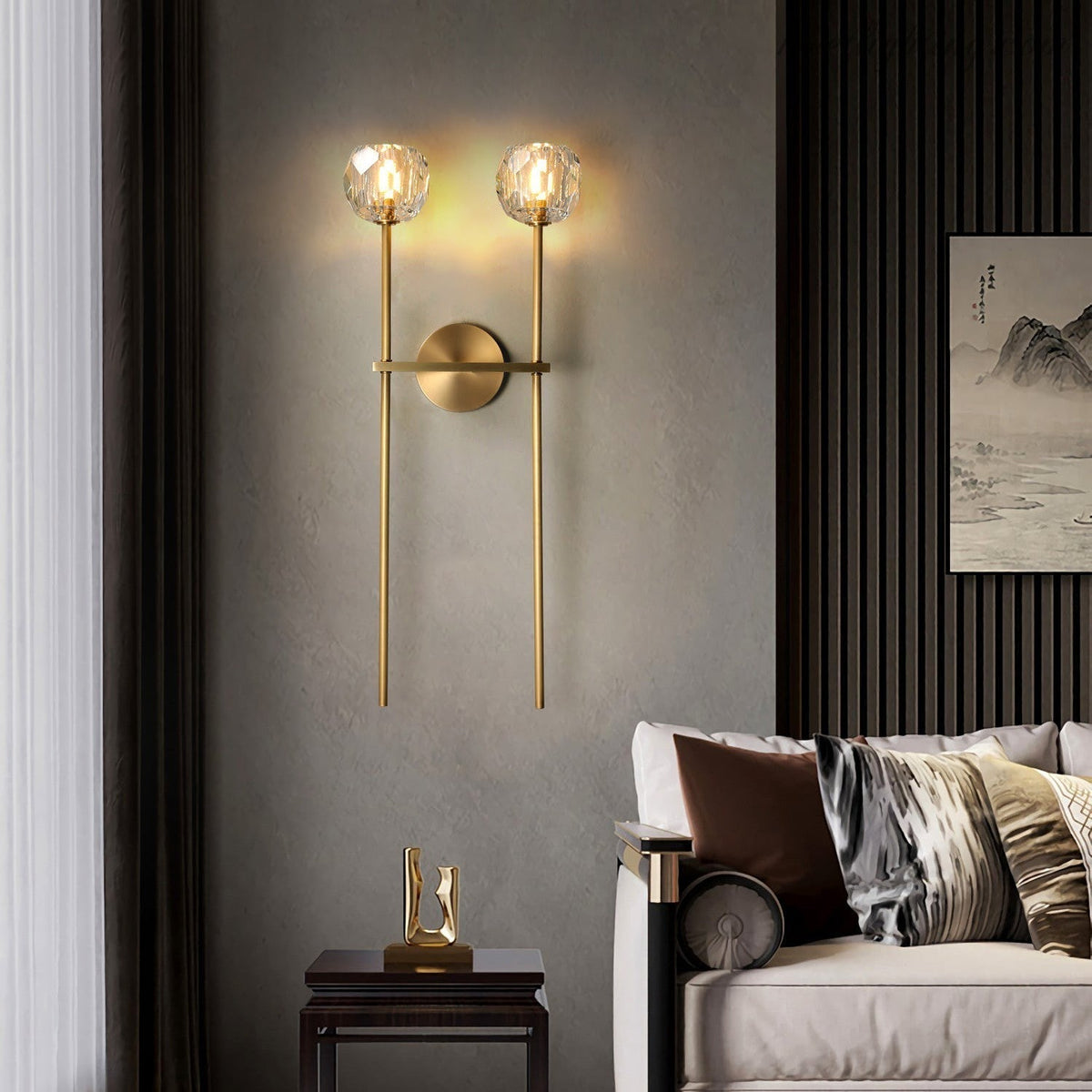 Wandlamp Modern met Twee Kristallen Bollen en Messing Armen