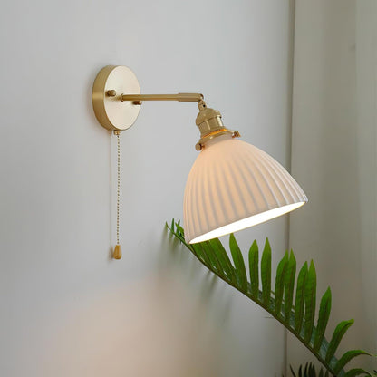Wandlamp Retro met Geribbelde Keramieken Kap en Trekkoord