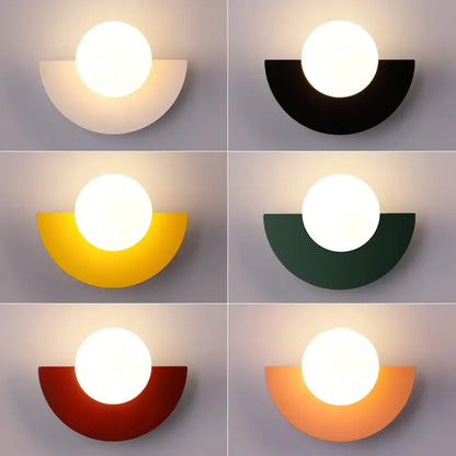 Wandlamp Retro met Glazen Bol en Halfcirkelvormige Beugel
