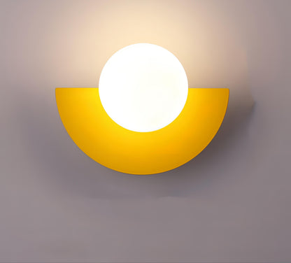Wandlamp Retro met Halfronde Kap en Glazen Bol ##POS:7##