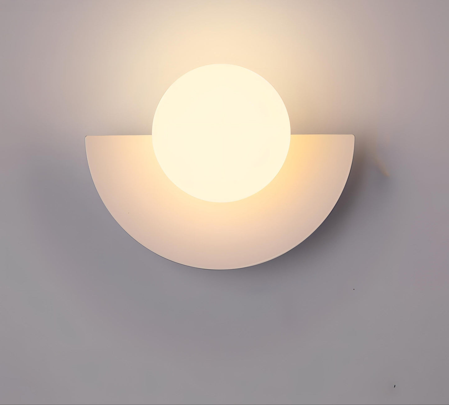 Wandlamp Retro met Halfronde Kap en Glazen Bol