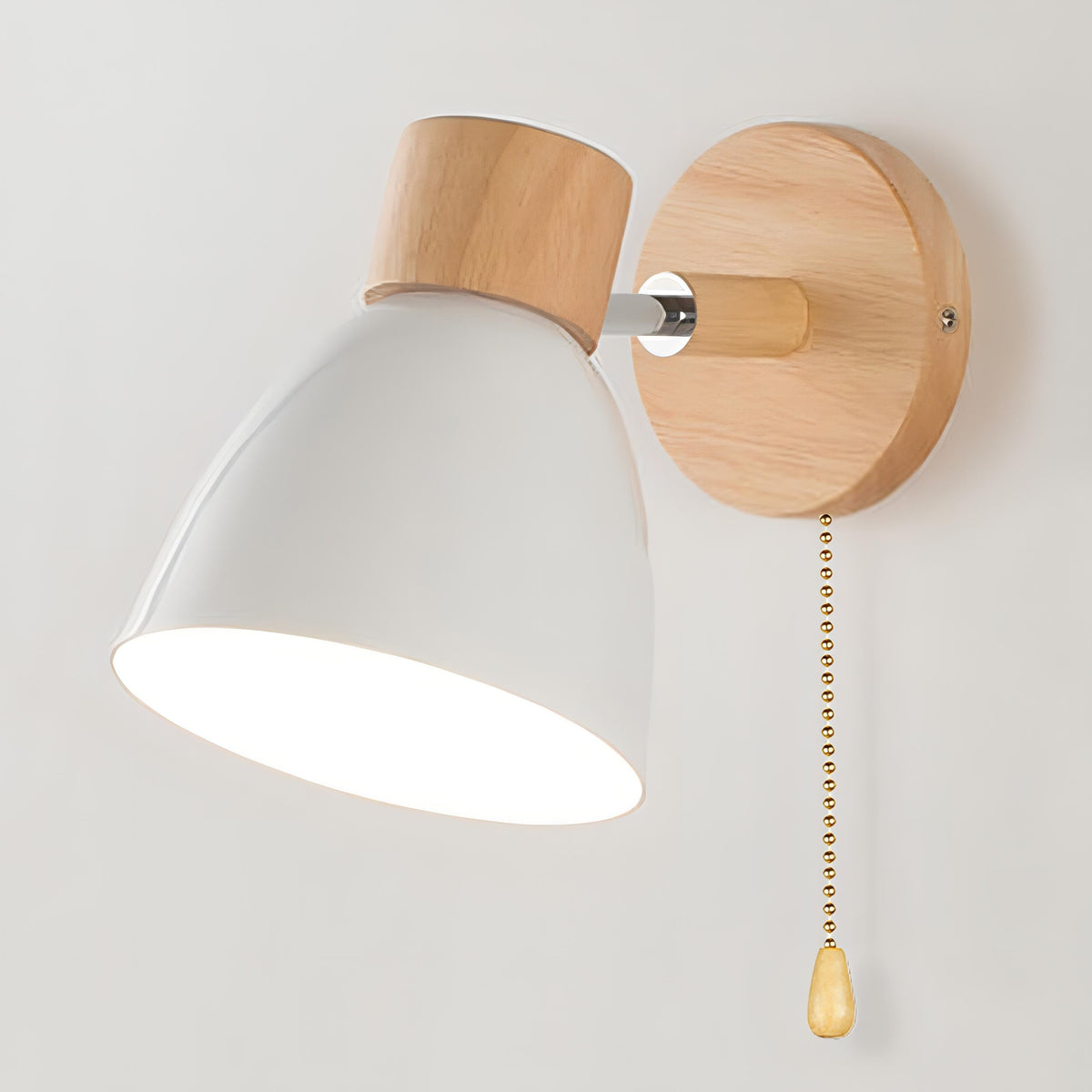 Wandlamp Scandinavisch met Houten Fitting en Trekkoordje