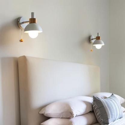 Wandlamp Scandinavisch met Koordschakelaar en Houten Detail