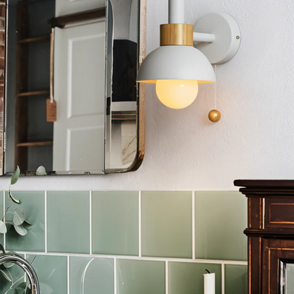 Wandlamp Scandinavisch met Koordschakelaar en Houten Detail