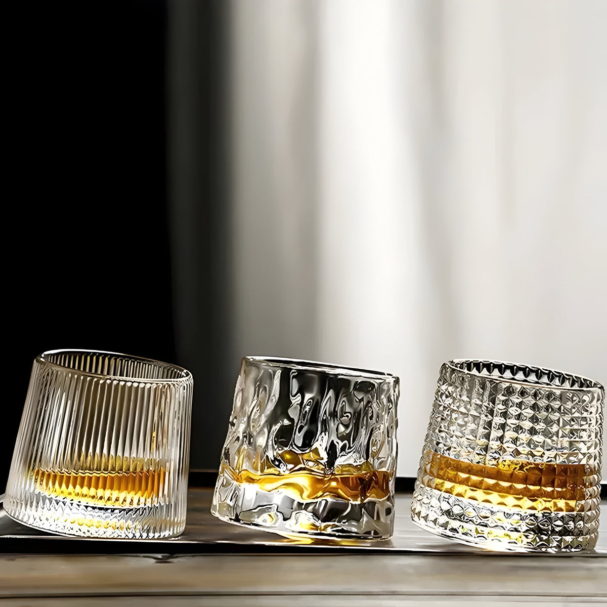 Whiskyglас met 360° Draaibaar Design en Gestructureerde Wand