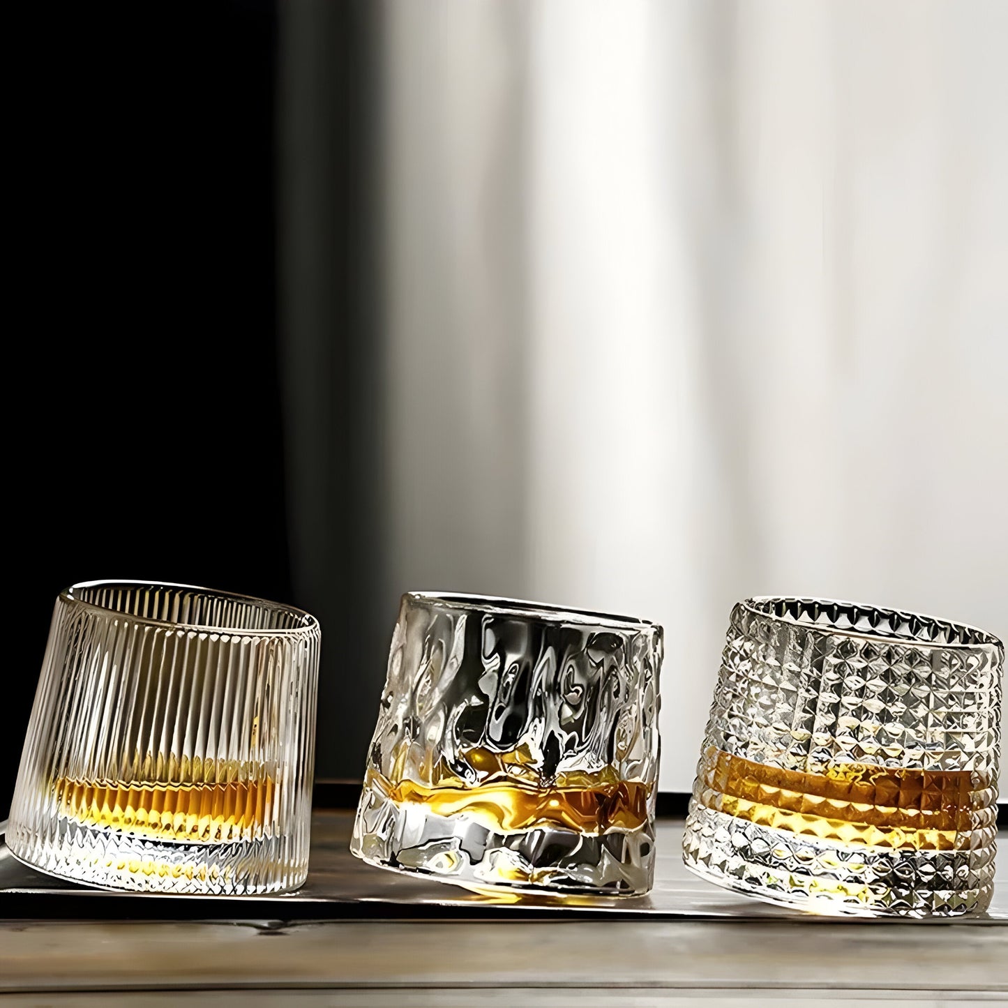Whiskyglас met 360° Draaibaar Design en Gestructureerde Wand